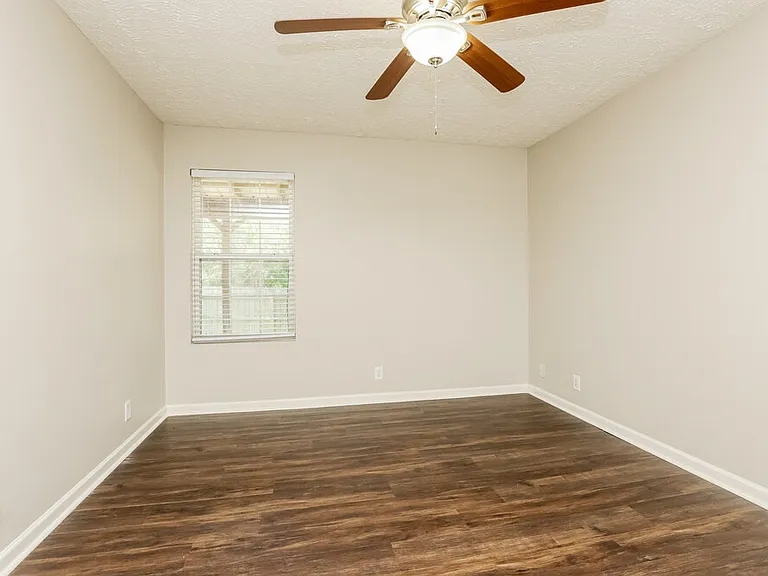 4829 Nina Marie Ave — Photo 10
