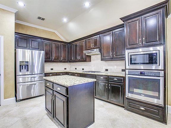 5th image of 2150 Idlewild Dr