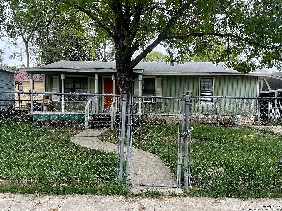 1st image of 715 MENCHACA ST