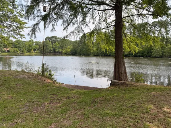 130 Huger St, Eutawville, SC 29048