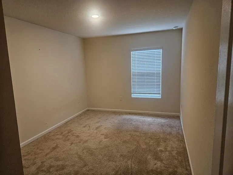 75020 Trestle Ct — Photo 8