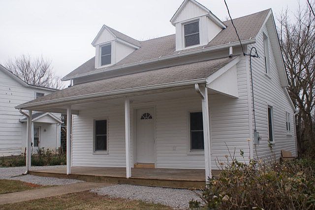1st image of 16 Massey St