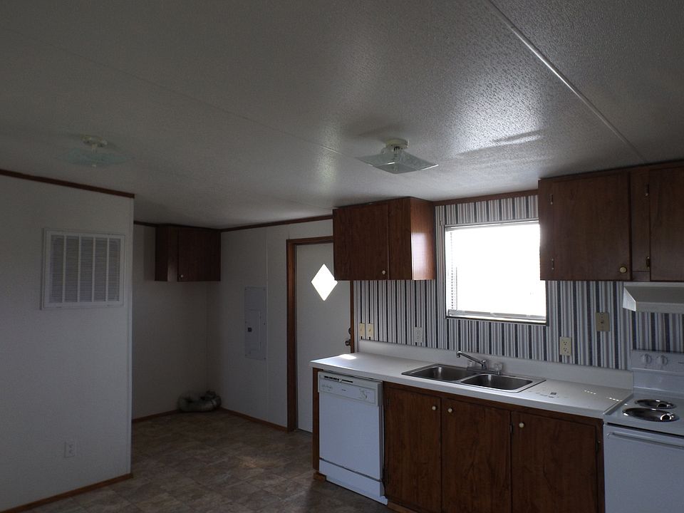 2nd image of 11216 Foothill Dr