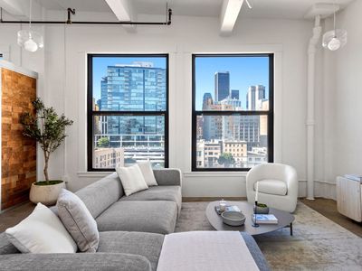 738 S Los Angeles St APT 701, Los Angeles, CA, 90014