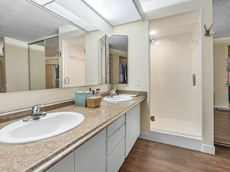 1024 10th Ln — Photo 13