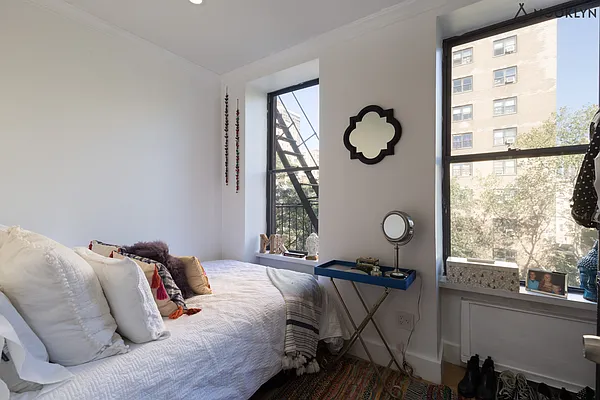 Rented by Nooklyn NYC LLC | media 11
