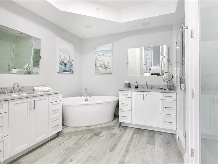 400 Flagship Dr #802 — Photo 17
