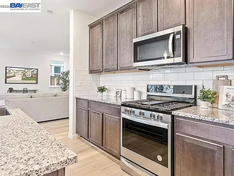 2789 Penrose Ln — Photo 7