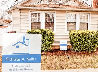 1076 Cornwell Ave, Baldwin, NY 11510