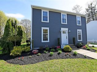 32 Chaffee St, Rumford, RI 02916