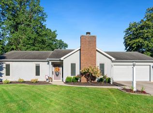 8027 Pepperwood Ct, Fort Wayne, IN 46818