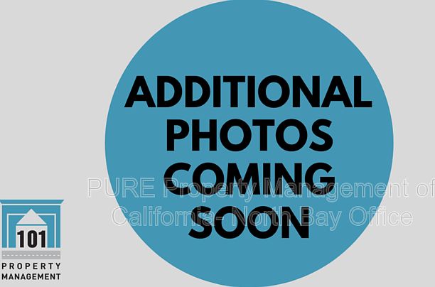 1st image of 987 N Oak St