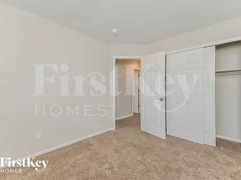 4663 Bittercreek Dr — Photo 15