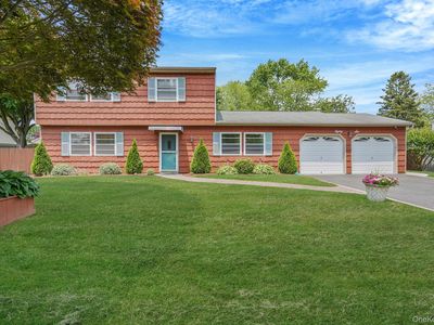 86 Rustic Avenue, Medford, NY, 11763