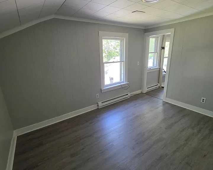 217 Seneca St #2 — Photo 6