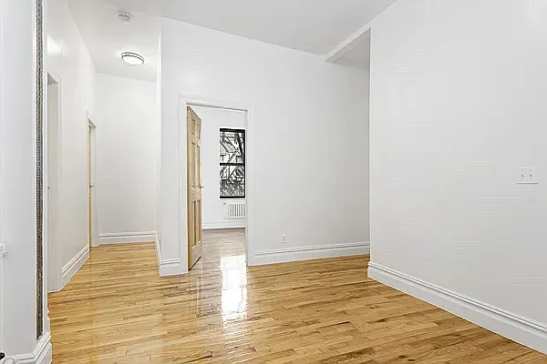 Rented by REAL New York | media 23