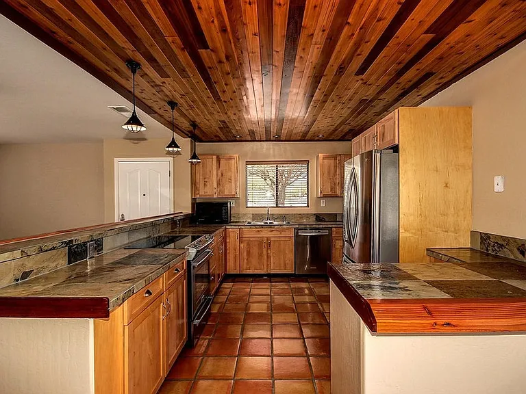 14837 N El Sobrante Ave — Photo 2