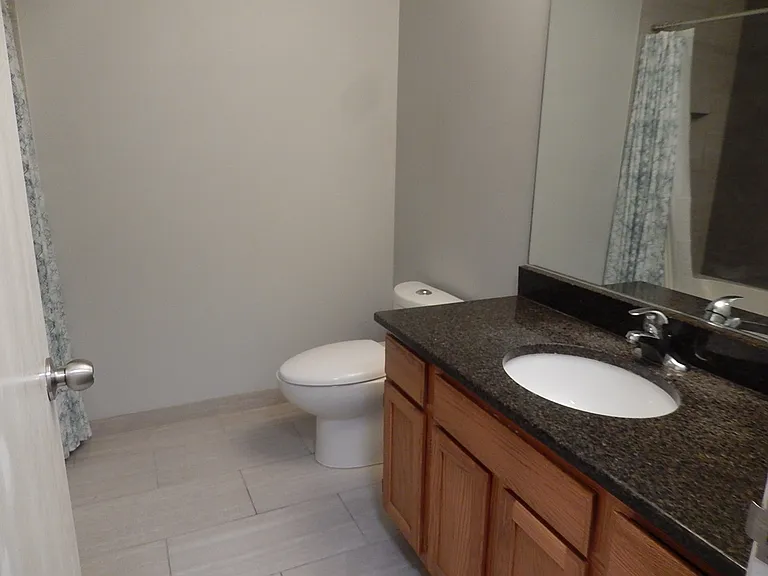 375 Woodridge Cir #F — Photo 7