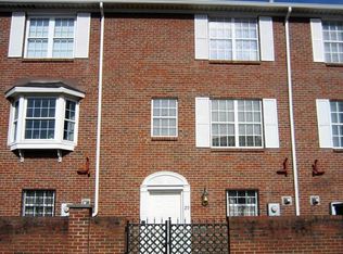 27 Downing St, Charleston, WV