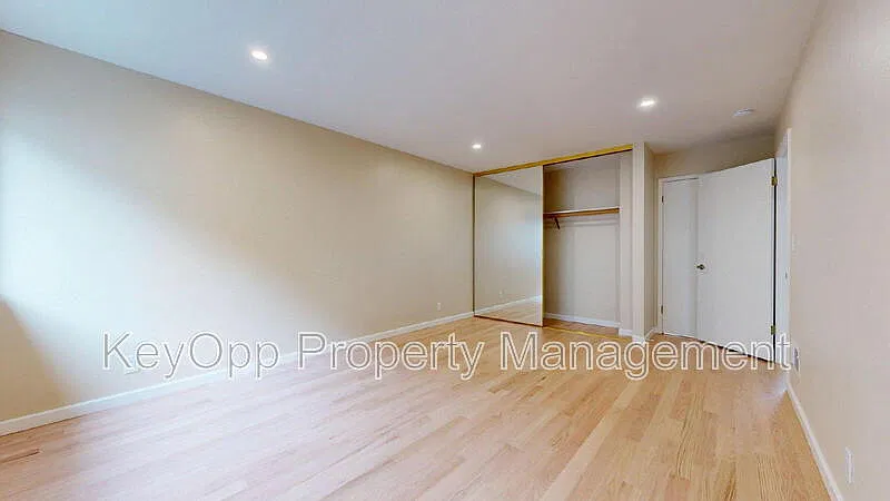 4 bed, 2.0 bath, 1830 sqft, $6,750 — Photo 4