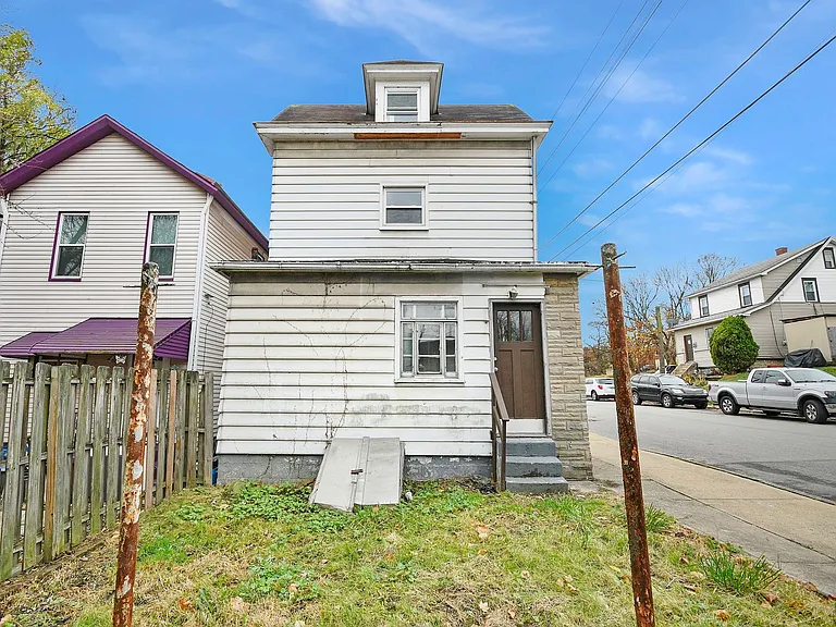 1243 Evans St — Photo 28