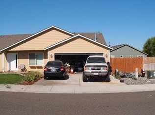 4910 Truman Ln, Pasco, WA 99301