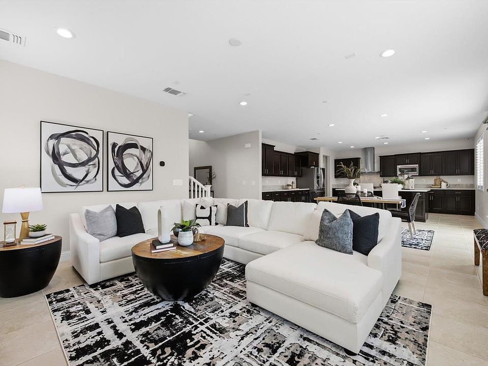 1st image of 607 Snapdragon Street