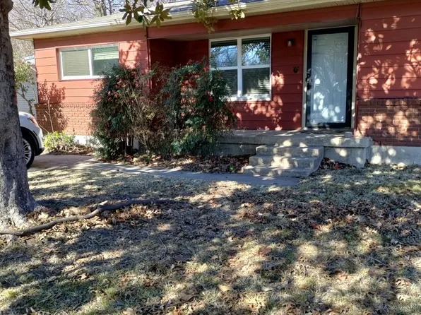 1402 Oakwood Dr, Denton, TX 76205
