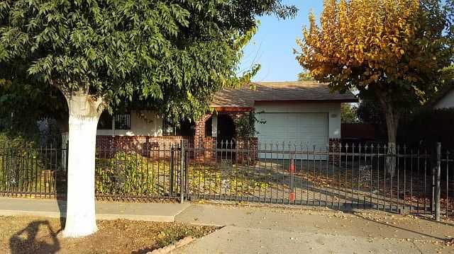 1st image of 1030 4th St