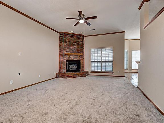 3rd image of 1336 SW 131st Ter