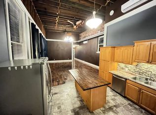 708 Lee St E #300, Charleston, WV 25301