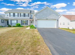 25920 W Sandy Knoll Dr, Channahon, IL 60410