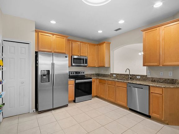 5th image of 3179 Antica St