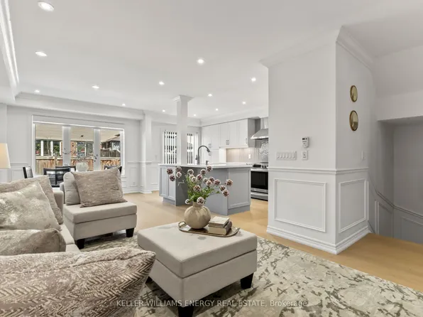 33 Tabaret Cres, Oshawa, ON L1L 0G5