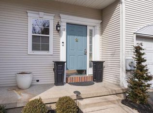 17 Tankard Ln #17, Washington Crossing, PA 18977
