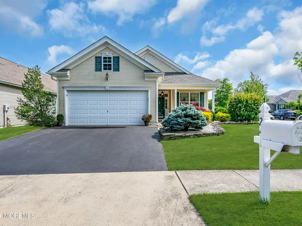 24 Kingston Drive, Jackson, NJ 08527
