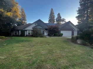 2489 W Beechwood Ave, Fresno, CA