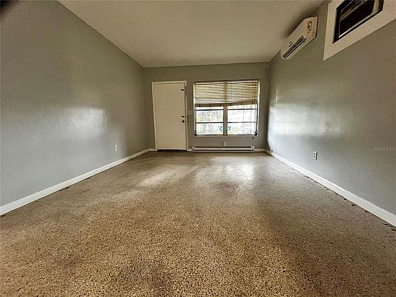 5th image of 1411 Kennywood Dr APT B