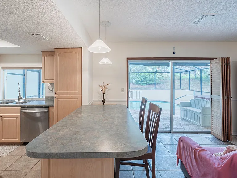 13009 Club Dr — Photo 8