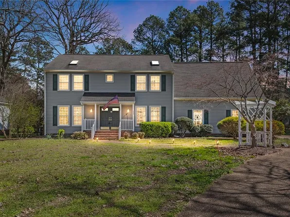 134 Winders Ln, Yorktown, VA 23692