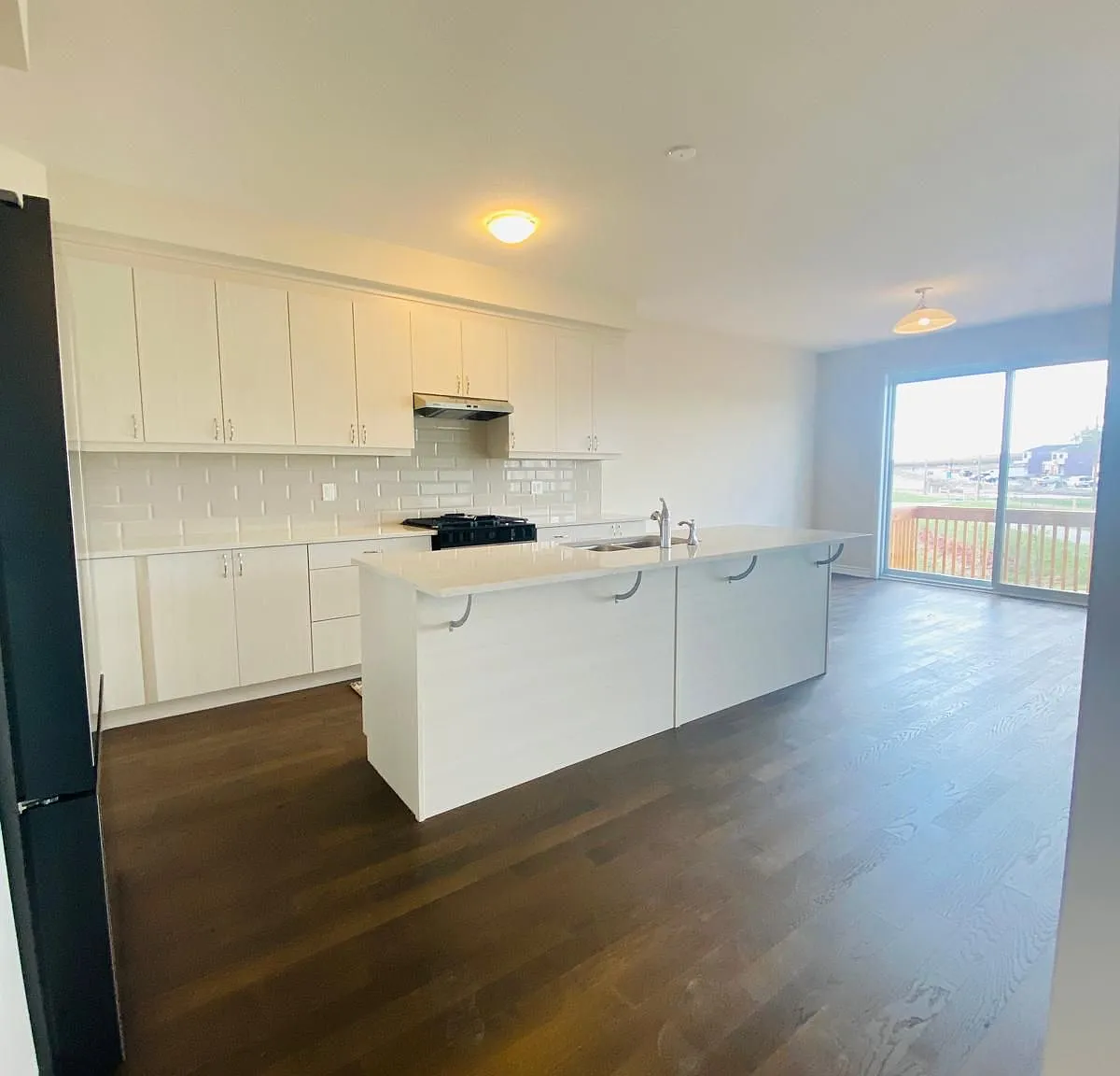 4 bed, $3,699 — Photo 4