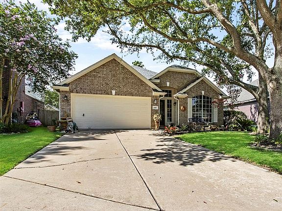 2nd image of 2415 Easterleaf Ct