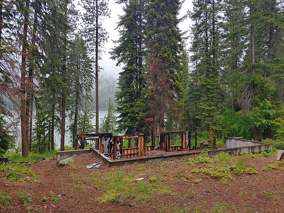 3rd image of 22672 Alpine Dr