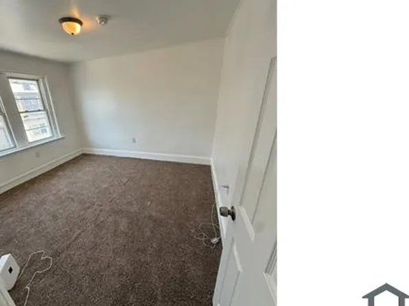 2402 Carter St, Wilmington, DE 19802