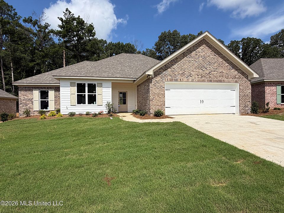 1st image of 216 Anderson Oaks Dr