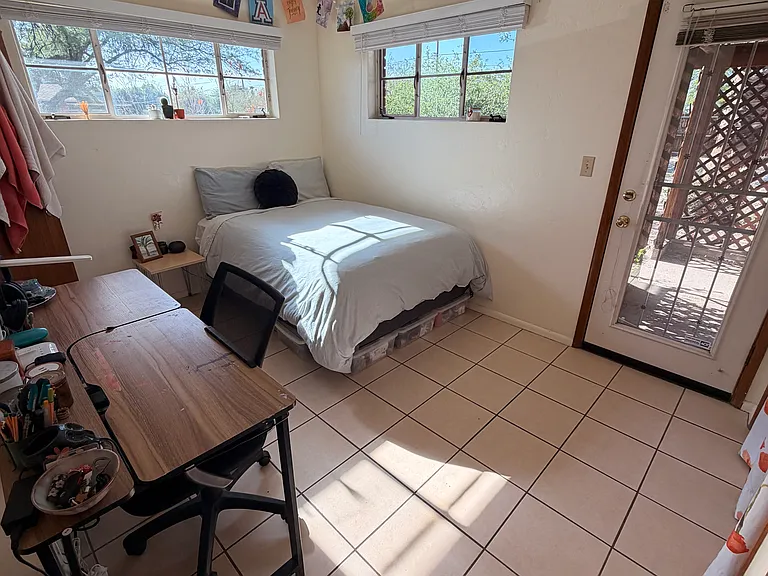 1505 E Edison St — Photo 16