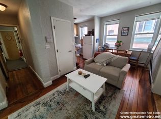 35 Charter St #2, Boston, MA 02113