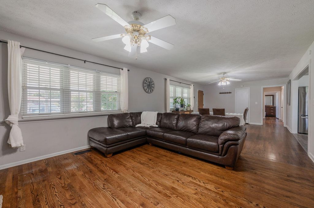 40 Rosemart Cir, Rossville, GA - View 5