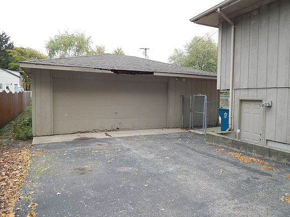 3rd image of 2116 Lynwood St