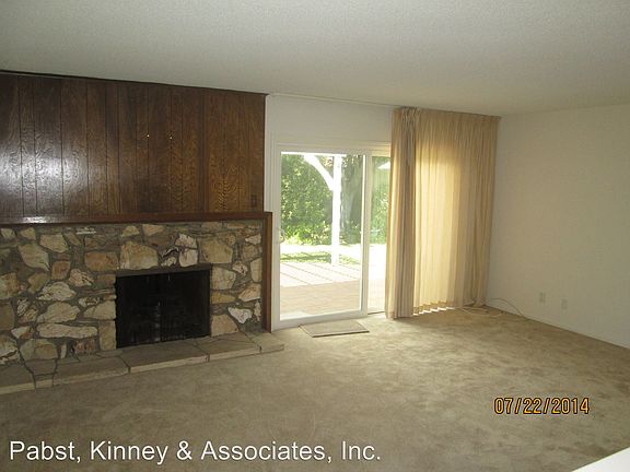 3rd image of 149 Stanford Ln
